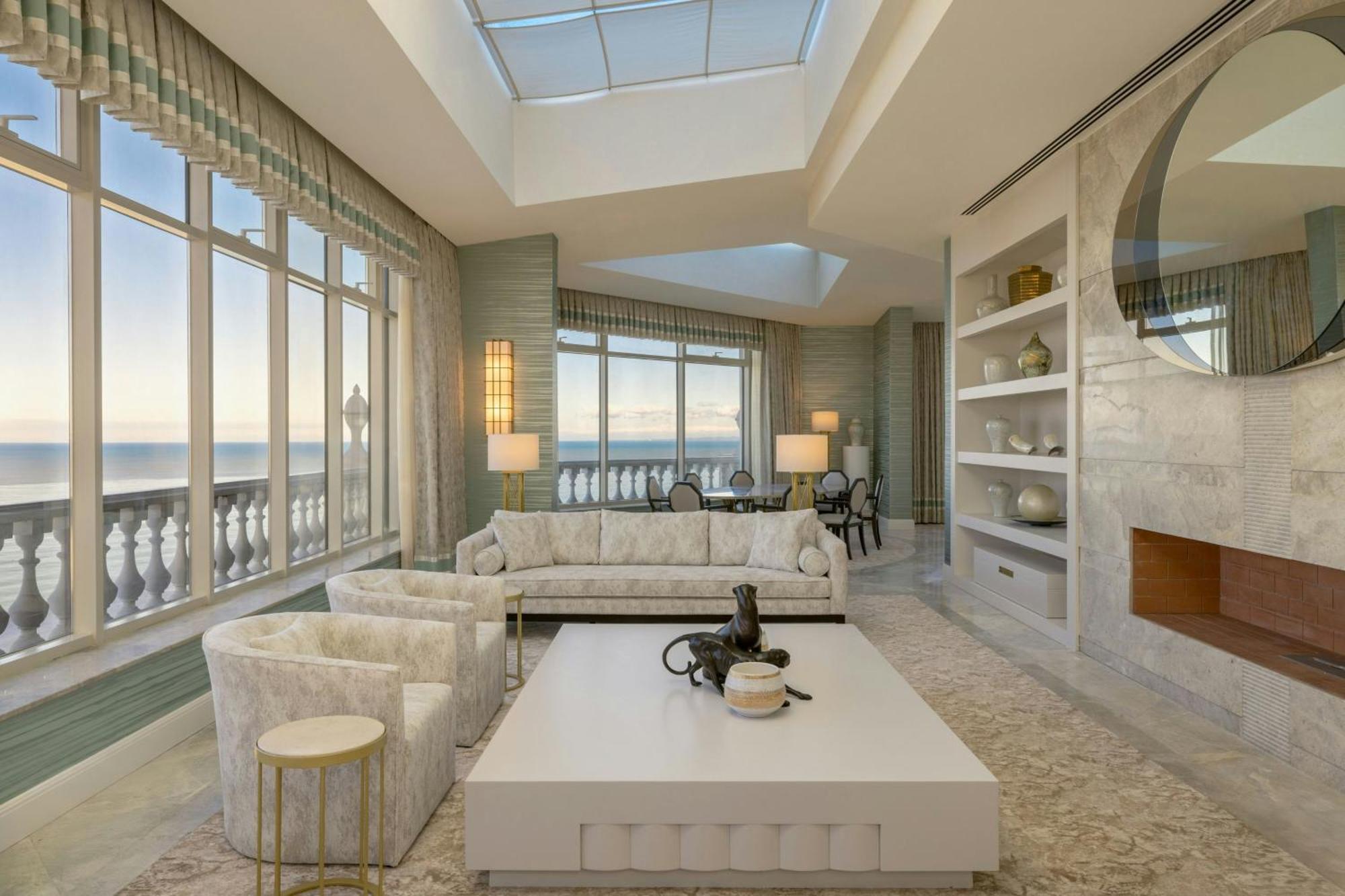 Sheraton Batumi Hotel Exteriör bild Interior of a penthouse