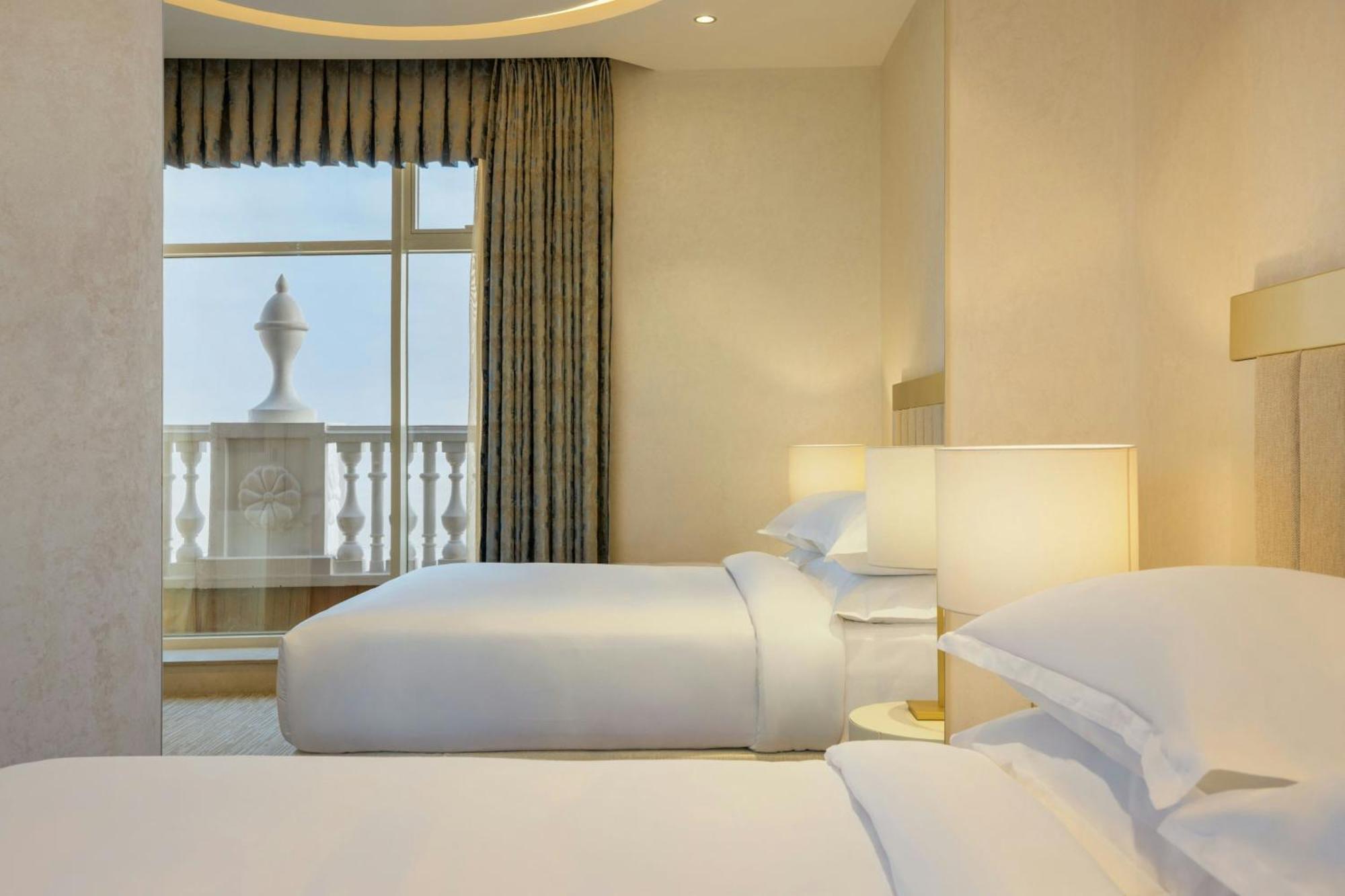 Sheraton Batumi Hotel Exteriör bild Deluxe room